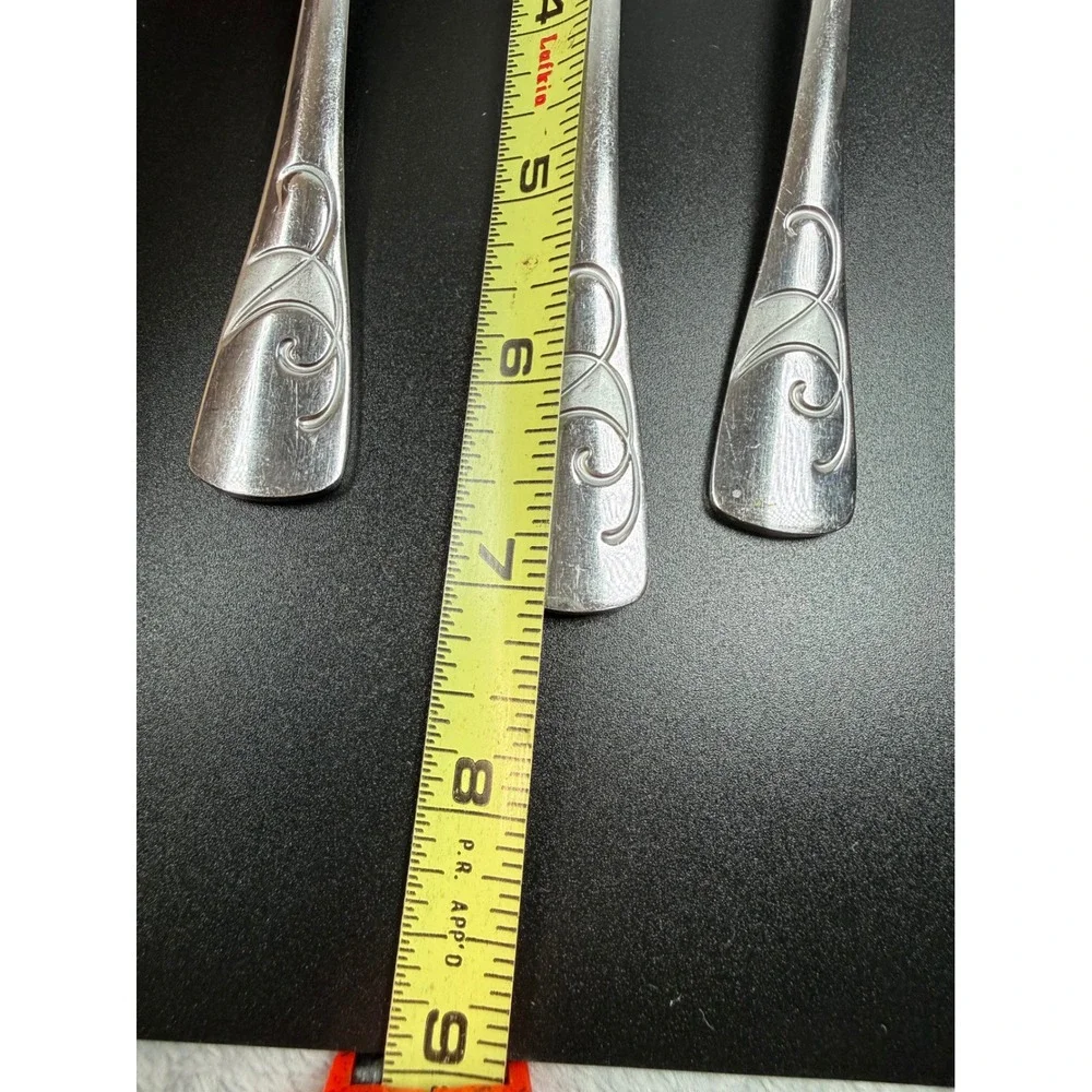 Oneida Serif Pattern Stainless Oval Soup Spoon Scroll Swirl Design Set of 7